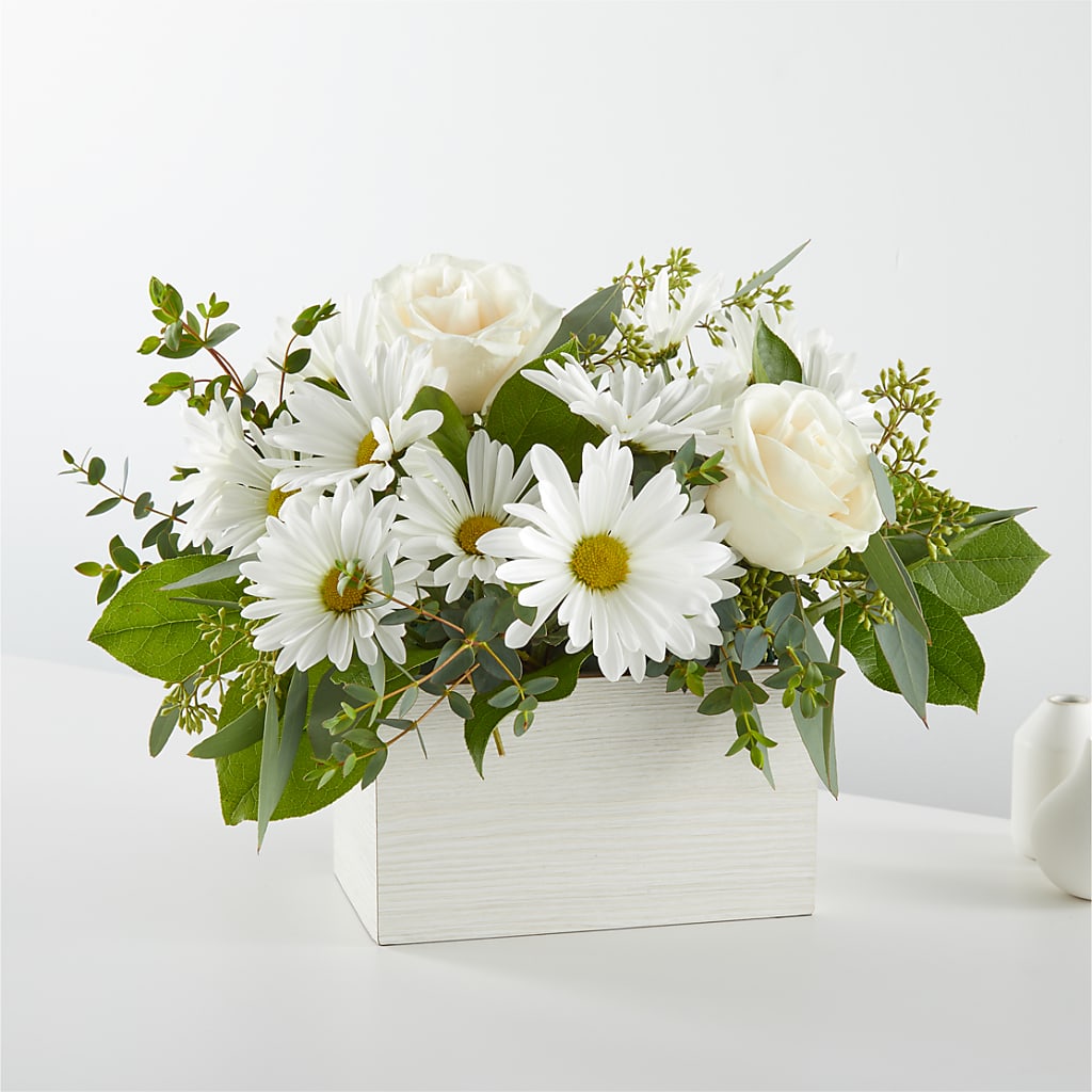 Fresh Linen Box Bouquet – The Country Florist, Armour SD