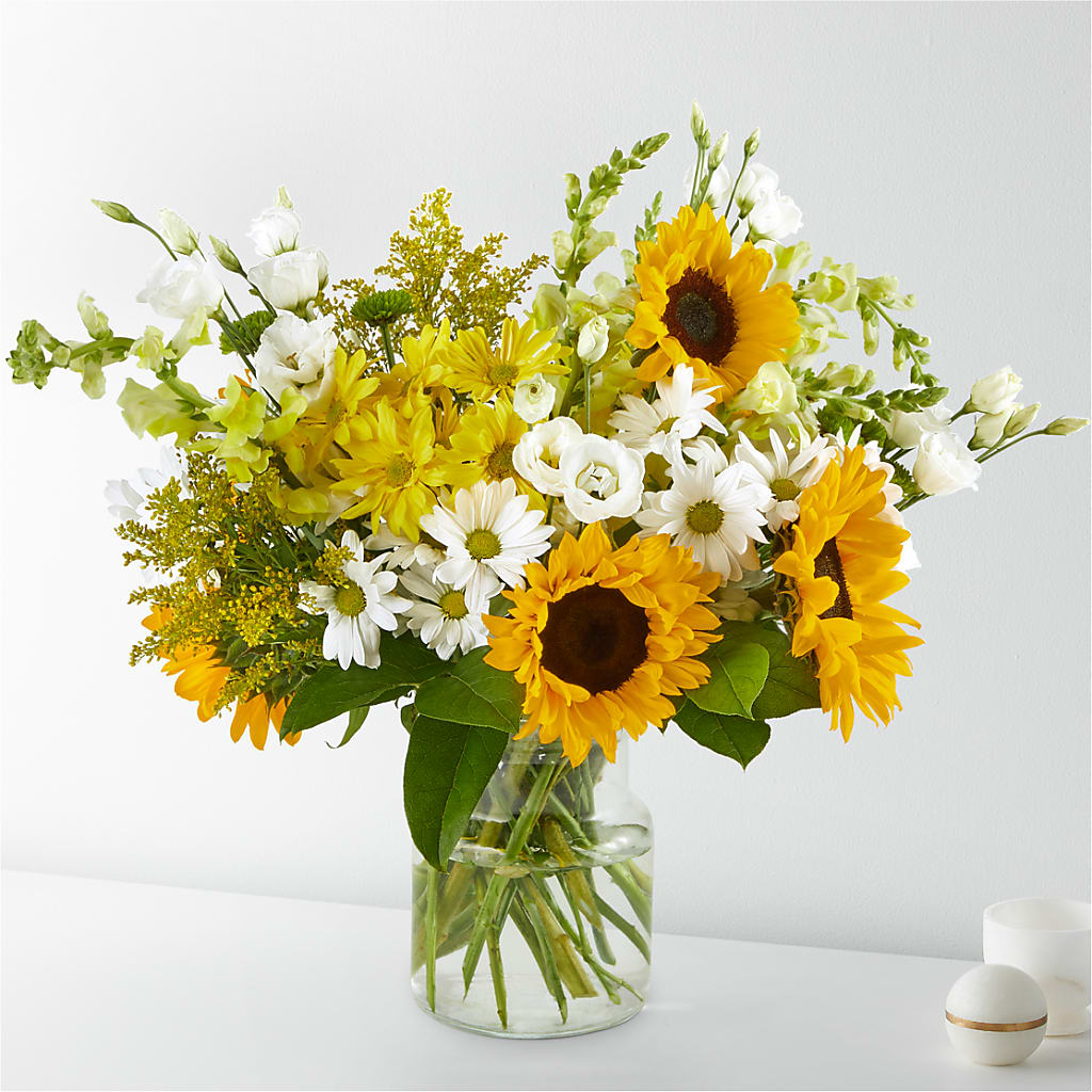 Hello Sunshine Bouquet – The Country Florist, Armour SD