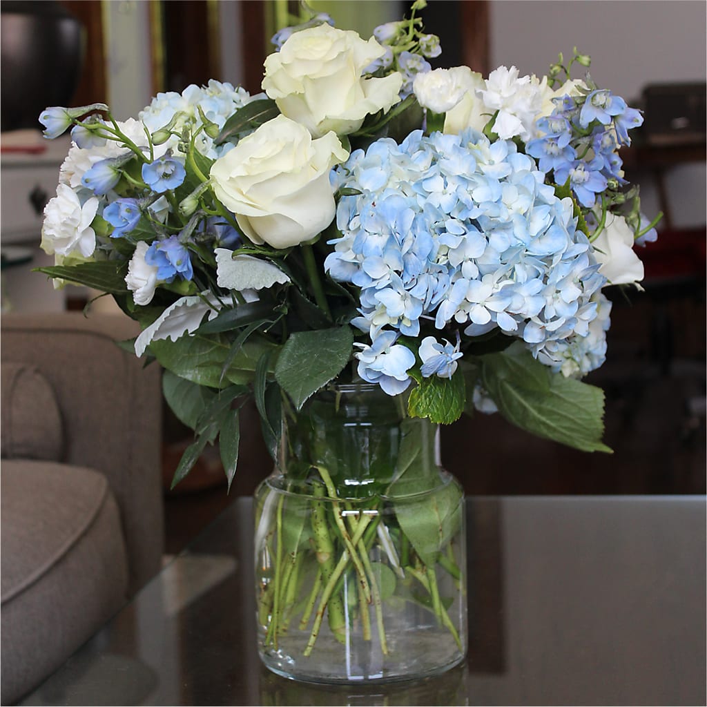Clear Skies Bouquet – The Country Florist, Armour SD