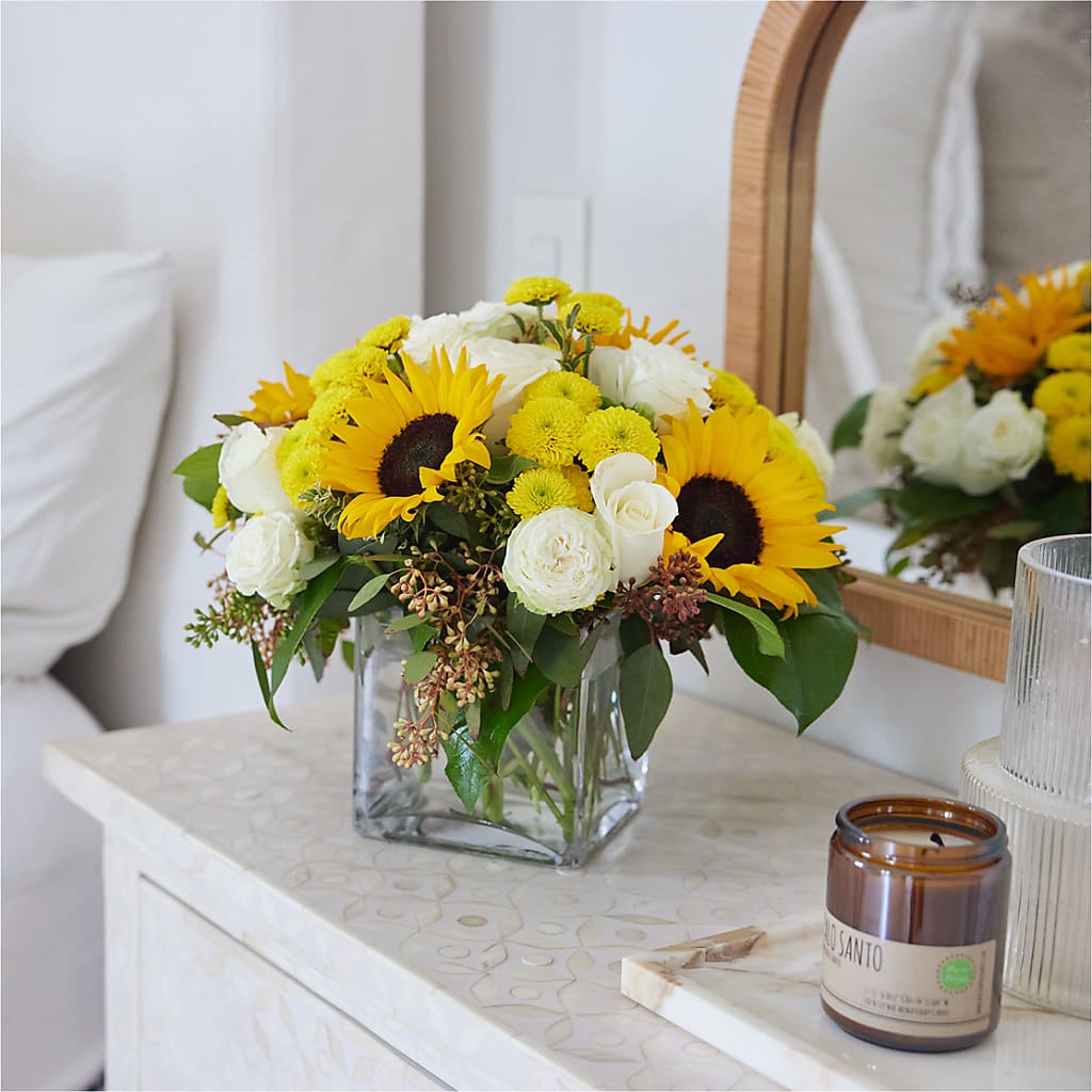Luminous Morning Bouquet – The Country Florist, Armour SD