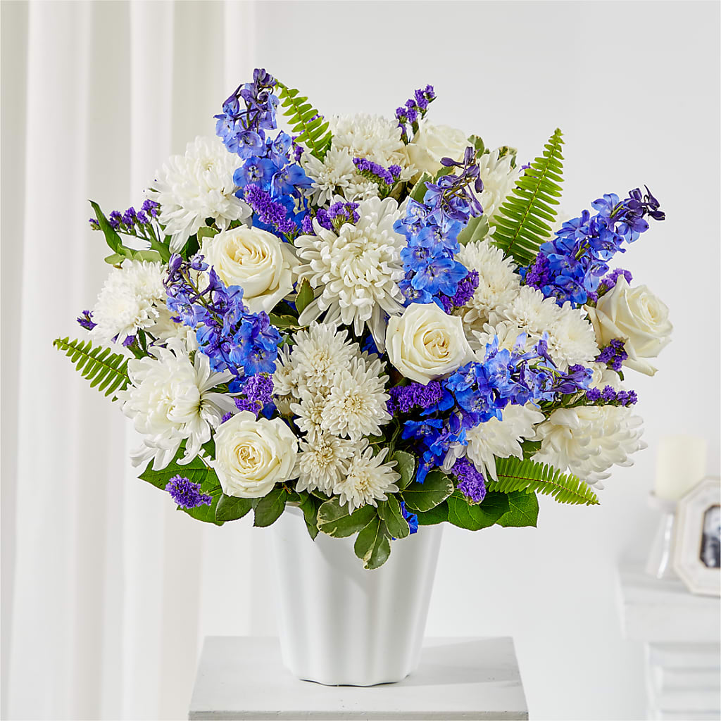 Hold Dear Tabletop Basket – The Country Florist, Armour SD