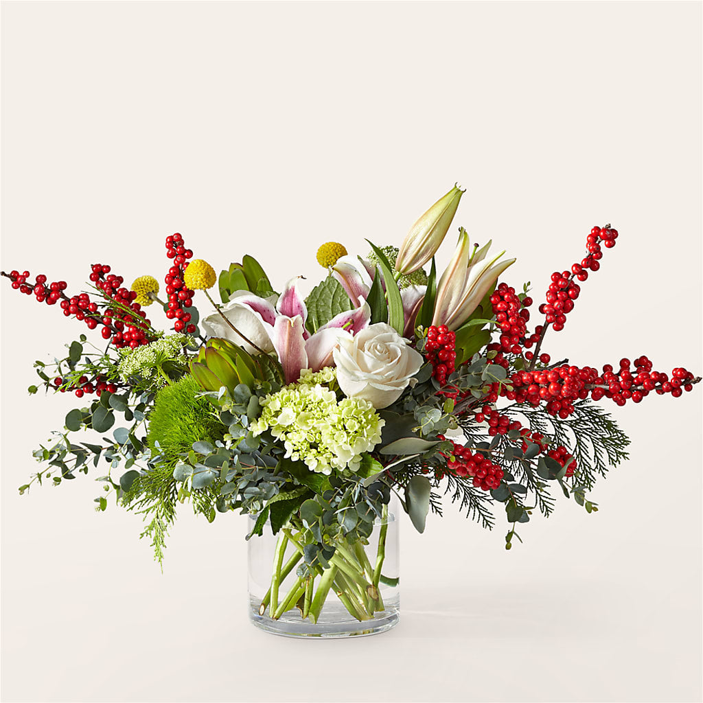 Berry & Bright Bouquet – The Country Florist, Armour SD