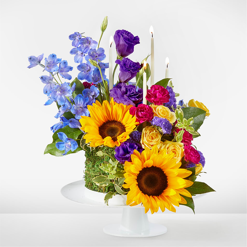 Star of the Day Floral Cake – The Country Florist, Armour SD