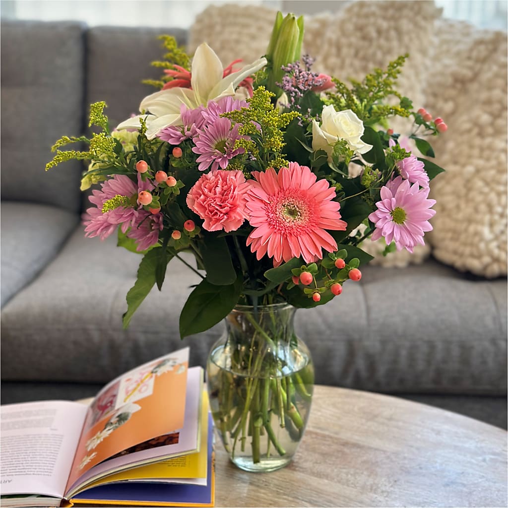 Pastel Tradition - A Florist Original –  The Country Florist, Armour SD
