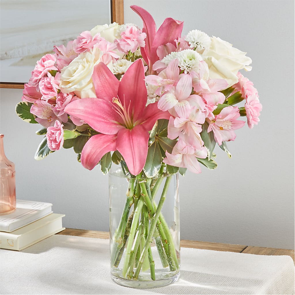 Piece of Cake Bouquet –  The Country Florist, Armour SD