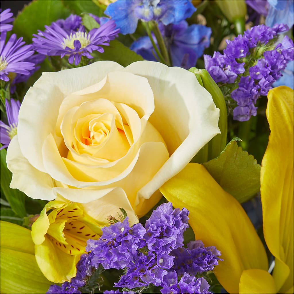 Limoncello Bouquet –  The Country Florist, Armour SD