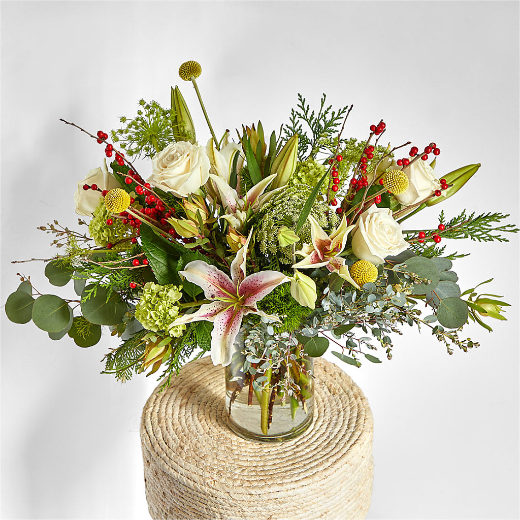 Berry & Bright Bouquet –  The Country Florist, Armour SD