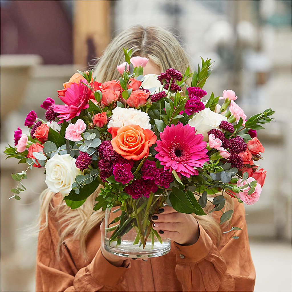Smell the Roses Bouquet –  The Country Florist, Armour SD