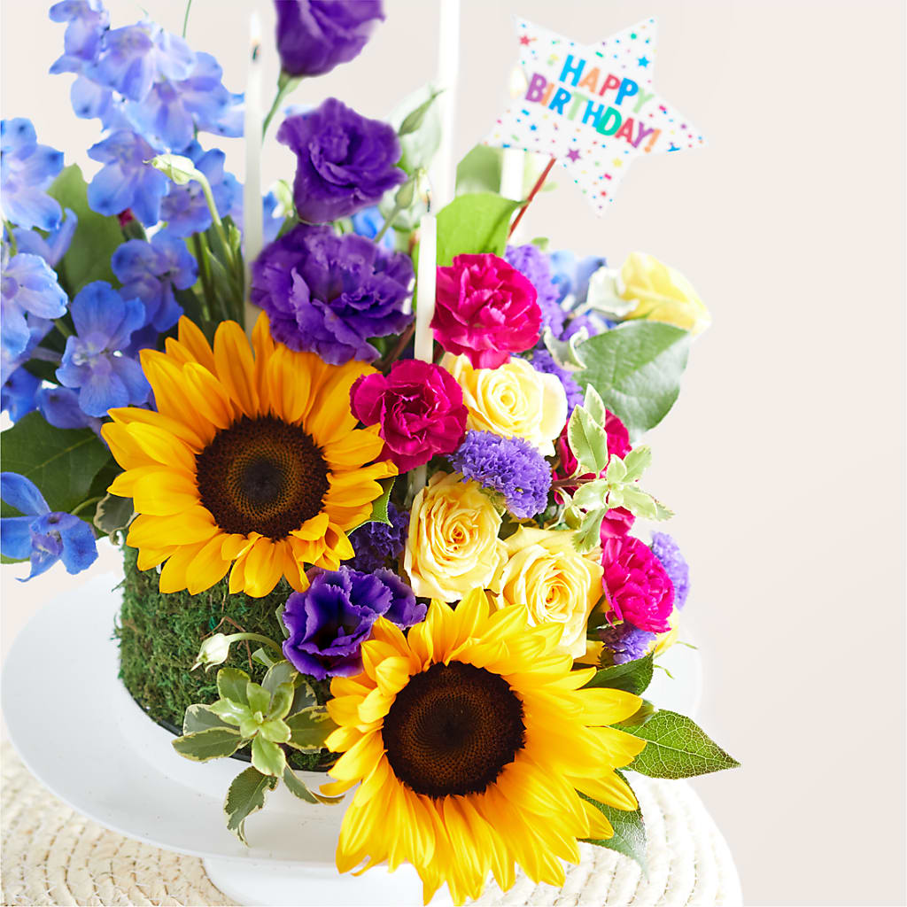 Star of the Day Floral Cake –  The Country Florist, Armour SD
