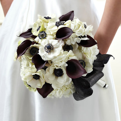To Have and To Hold Bouquet –  The Country Florist, Armour SD