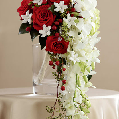 Here Comes the Bride Bouquet –  The Country Florist, Armour SD